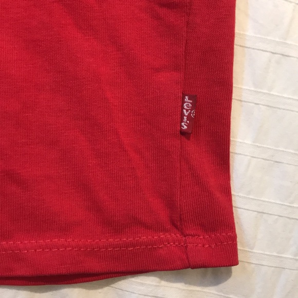 Levi’s Red T-Shirt XSmall - Picture 5 of 5